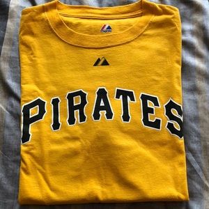 Majestic. Roberto Clemente tee.